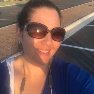 Meet your Posher, Sonia